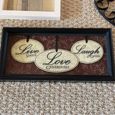 WALL DECOR