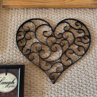WALL DECOR