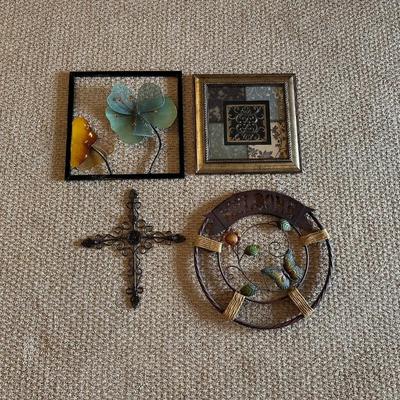 METAL WALL DECOR