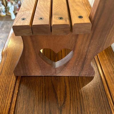 2 PLUSH TEDDY BEARS ON A WOODEN BENCH