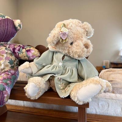 2 PLUSH TEDDY BEARS ON A WOODEN BENCH