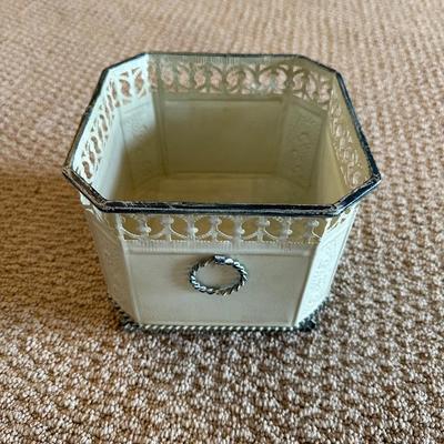 2 FRAMED PICTURES AND A METAL BASKET