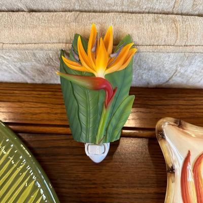 COLORFUL FLORAL PLATTERS AND A NIGHT LIGHT