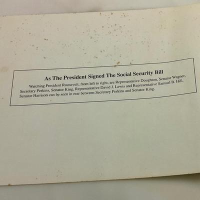 Photo of the signing of Social security act