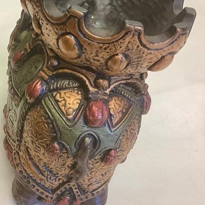Elephant figure with change bowl on top