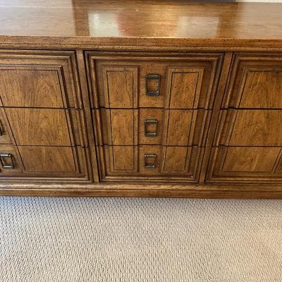 DIXIE 9 DRAWER DRESSER WITH MIRROR