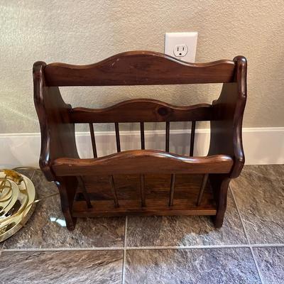 FLOOR LAMP AND MAGAZINE RACK