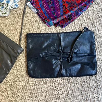 3 PURSES & 2 SCARVES
