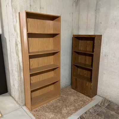 2 BOOK SHELVES