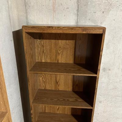 2 BOOK SHELVES