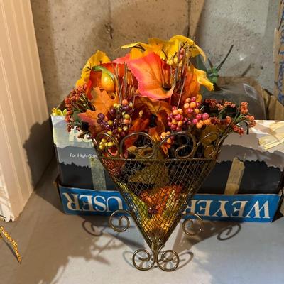 SILK FLOWER ARRANGEMENTS