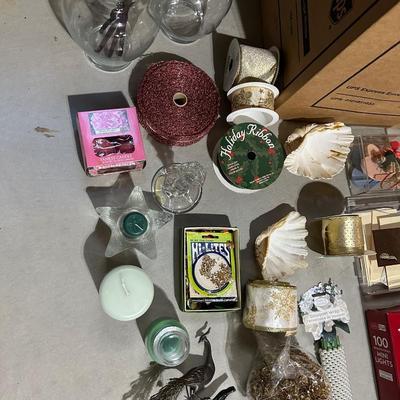 VARIETY OF CRAFTING SUPPLIES AND ROLLS OF RIBBON