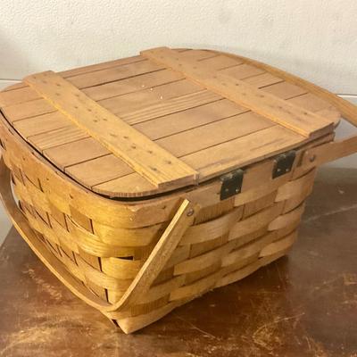 Square pick is basket stamped Vermont