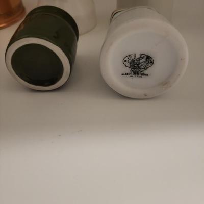 VINTAGE CREAMERS
