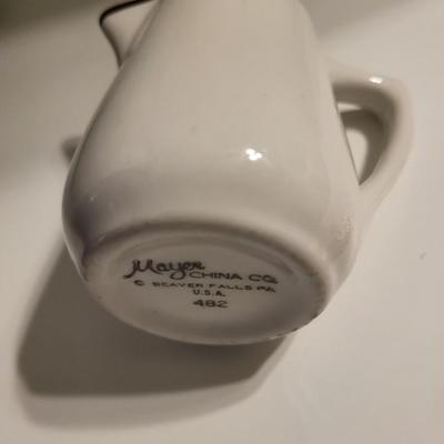 HALL TEAPOTS & OTHER VINTAGE KITCHEN ITEMS