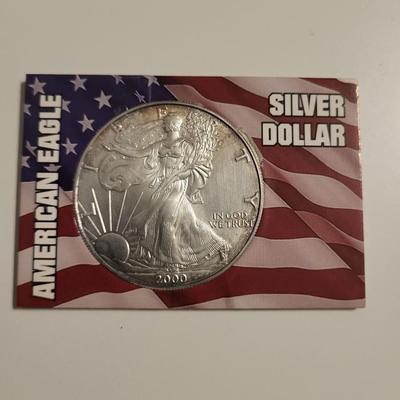 2000 AMERICAN EAGLE UNCIRCULATED?? SILVER DOLLAR
