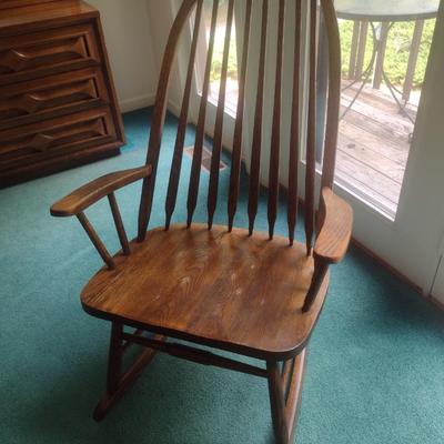 Solid Wood Spear Back Rocking Chair