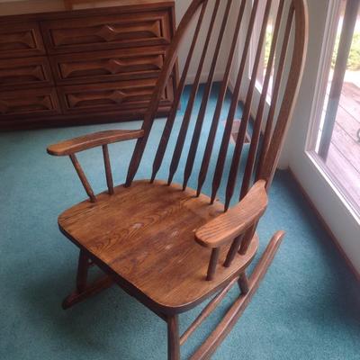 Solid Wood Spear Back Rocking Chair
