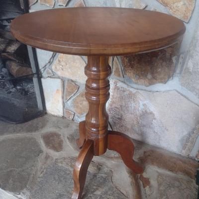 Bobby Phillips Original Wood Turned Side Table