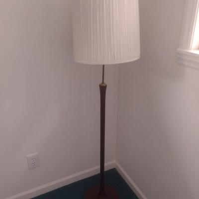Bobby Phillips Original Turned Wood Fluted Post Floor Lamp with Shade Choice A