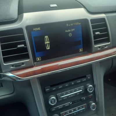 2010 Lincoln MKZ Four Door Sedan with 73,528 Miles Clean Title