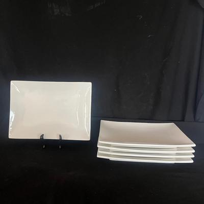 10 Strawberry Street Serving Platters (GB-MG)