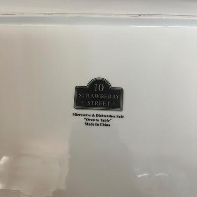 10 Strawberry Street Serving Platters (GB-MG)