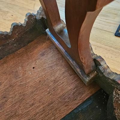Scalloped Edge Wood Side Table (LR-JS)