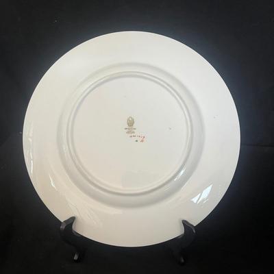 12 Wedgwood Plates (GB-MG)