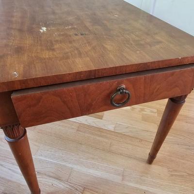 Henredon Side Table (LR-JS)