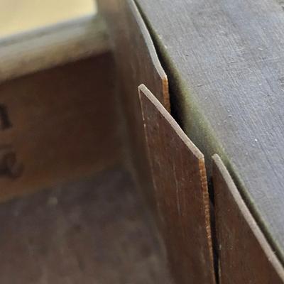 Henredon Side Table (LR-JS)