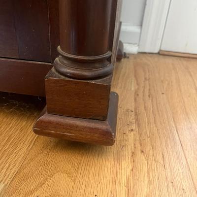 Vintage Display Cabinet with Key (DR-MG)