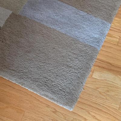 95” x 58” Area Rug