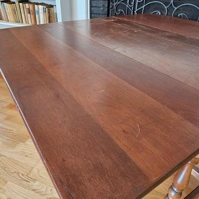 Drop Leaf Table w/Center Drawer (LR-JS)