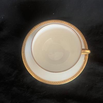 Vignaud Limoges Tea Cups & Saucers (DR-MG)