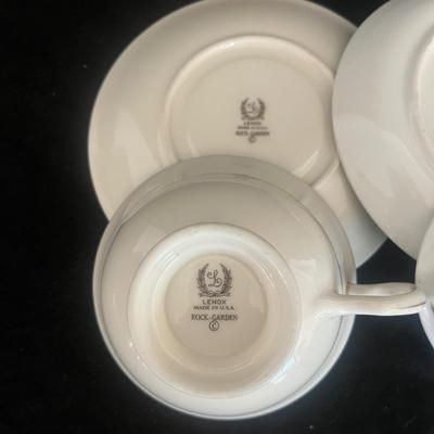 Assortment of Teacups & Saucers (DR-MG)