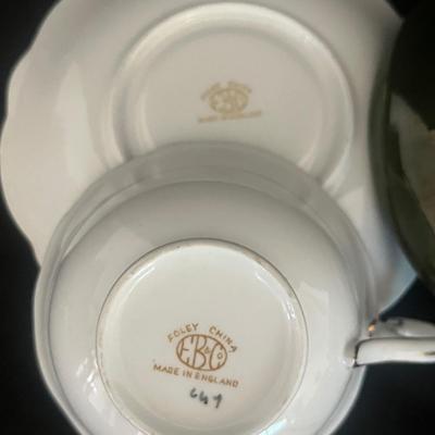 Assortment of Teacups & Saucers (DR-MG)