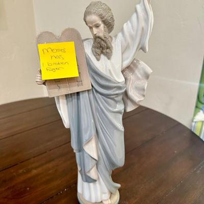 Lladro Moses with Ten Commandments #5170 *broken finger