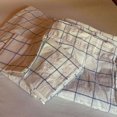 L.L. Bean & Boll and Branch Queen Sheet Sets and Bedding (PC1-HS)