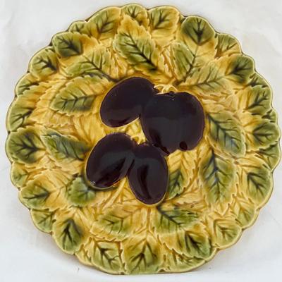 Sarreguemines French Majolica Fruit Plates (K-MK)