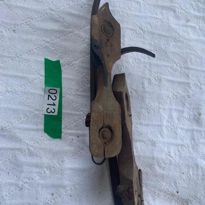 Antique Ice Skates