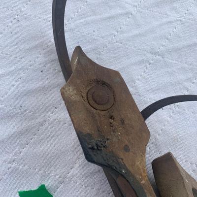 Antique Ice Skates