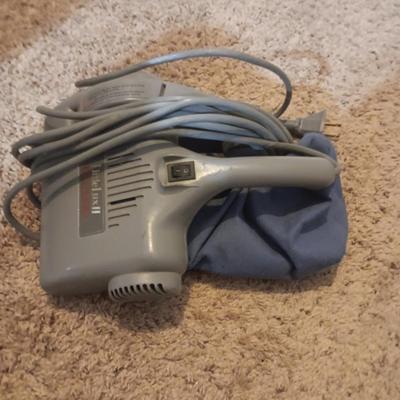 BISSELL BAGLESS EASY VAC AND LITTLE LUX II