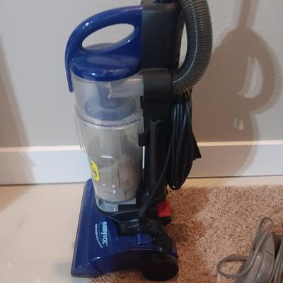 BISSELL BAGLESS EASY VAC AND LITTLE LUX II