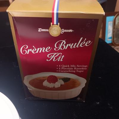 GEORGE FOREMAN GRILL, ROASTING PAN & CREME BRULEE KIT