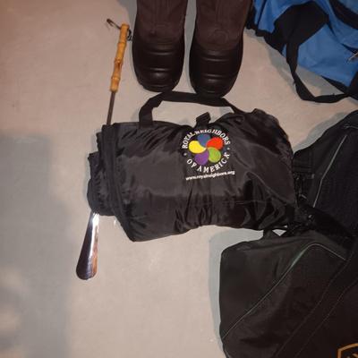 DUFFLE BAGS, LADIES BOOTS SIZE 7, 2 TRAVEL BLANKETS