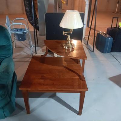 ROCKER RECLINER, 2 TIER SIDE TABBLE AND LAMP