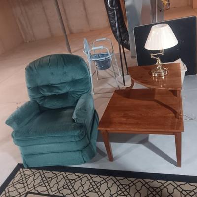 ROCKER RECLINER, 2 TIER SIDE TABBLE AND LAMP