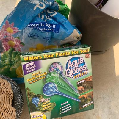 Huge Lot Of Gardening / Patio Items