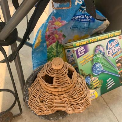 Huge Lot Of Gardening / Patio Items